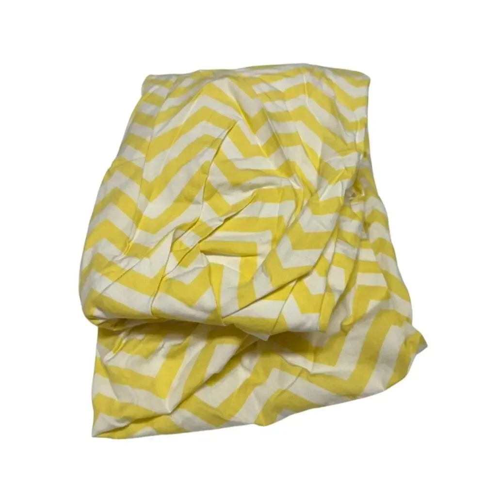 Circo 100% Cotton Crib Sheet Yellow & White Chevron Fits‎ Standard Crib Mattress